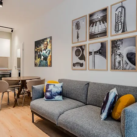 The Music Studio - Newly Renovated